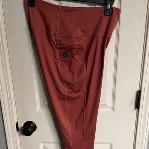 Patagonia XL Rust Leggings with Pocket